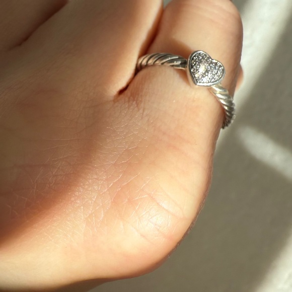 David Yurman Petite Pave Heart Ring with Diamonds - Picture 6 of 9